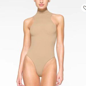 New Skims Bodysuit S